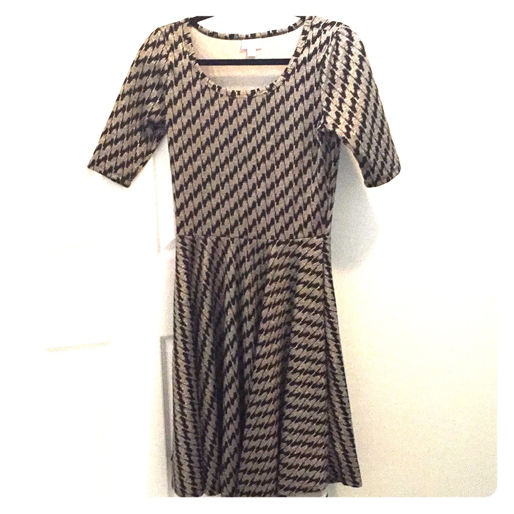 Lularoe elegant nicole